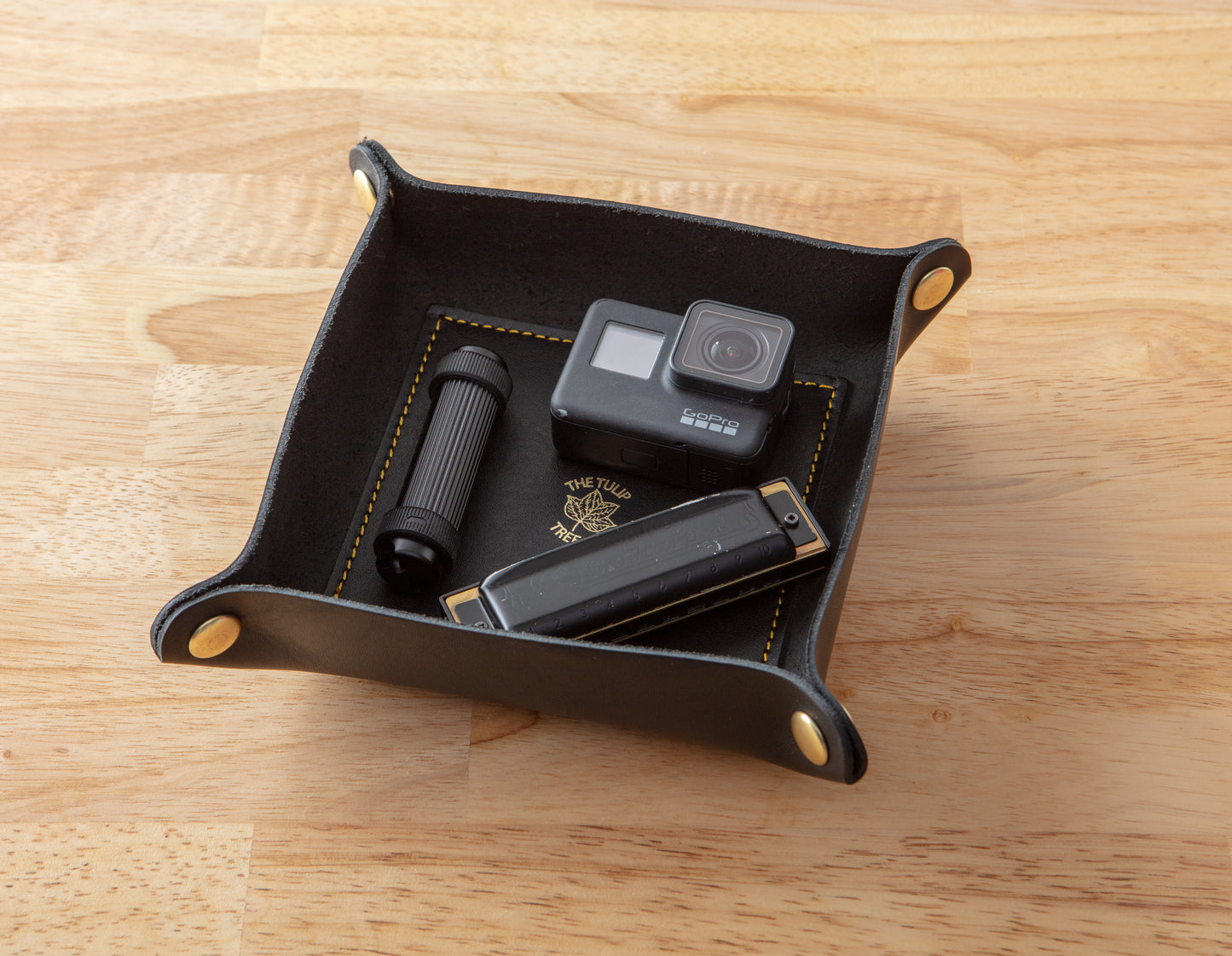 Medium Valet Tray in Black Gold